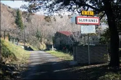 Nous sommes à l'entrée de Glorianes. Petit village Catalan de 21 habitants, dans la région naturelle du Conflent, il se situe en région ...