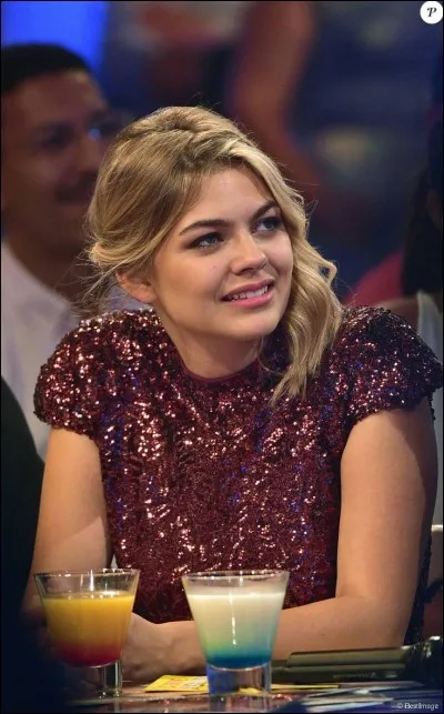 Elle prêté sa voix à 2 personnages de dessins animés. 
Lesquels ?