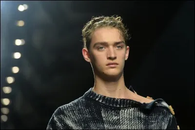 Regardez ses yeux, et imaginez-le durant la seconde guerre mondiale, à Stalingrad !