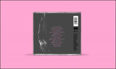 Quel jour précisément est sorti son premier album solo ?