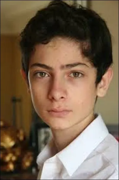 Dans quel film le fils d'une famille est-il surnommé ''coin-coin'' ?