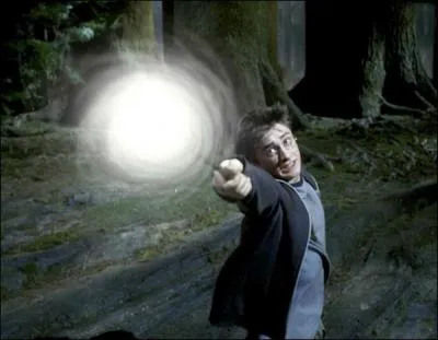 Cette image, est-elle la premire, deuxime, troisime, quatrime ou cinquime  apparatre dans le film parmi ces 5 images ?