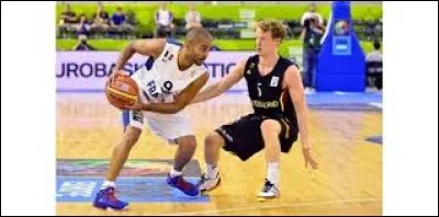 Au niveau défense, comment es-tu ?