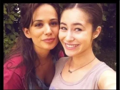 Combien a-t-elle de frères et surs en comptant ses demi-frères et demi-surs ?