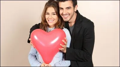 Dans "Chica Vampiro", Max laisse qui pour sortir avec Marylin?