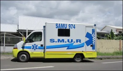 Comment s'appelle cette ambulance du SMUR ?