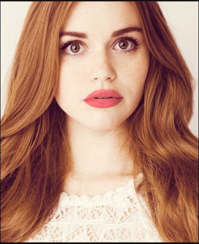 Quelle actrice joue le rôle de Lydia ?