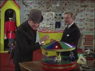Cet épisode de Chapeau melon et bottes de cuir (The avengers) se passe dans un institut formant les meilleures nounous anglaises. L'ancienne nounou de Steed et d'autres grands noms de la société anglaise donne le ton, il s'agit de... ?