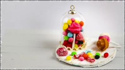 Comment s'appelle madame Patachou ?