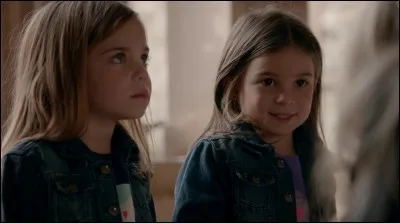 Comment s'appellent les filles de Caroline ?