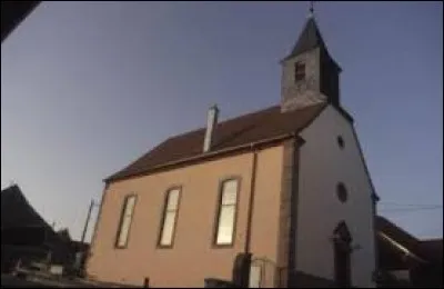 Commune d'Alsace bossue, dans le parc naturel régional des Vosges du Nord, Ratzwiller se situe dans le département ...