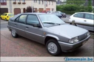 Quelle est cette voiture apparue aprs le rgne de la 2CV ?