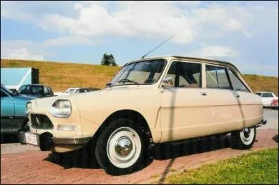 Quelle est cette voiture issue de la Traction et de la 2CV ?