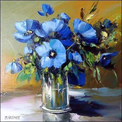 Elle a des petits pieds.