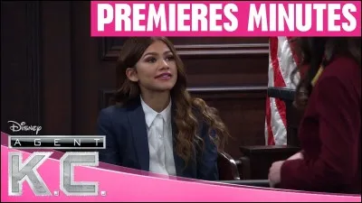 Qui joue le rôle de K.C. dans ''Agent K.C.'' ?