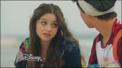 Un garçon te dit "on se voit ce soir au café, c'est super important". Que fais-tu ?