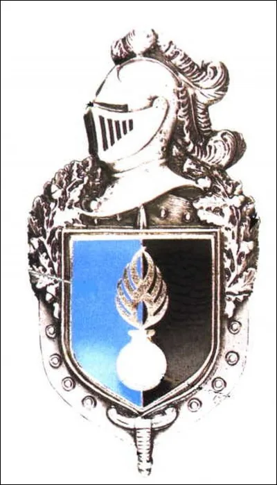 Qui commande la gendarmerie ?