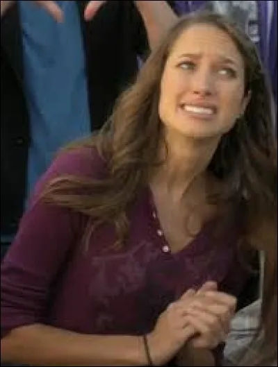 Qui joue le r&ocirc;le de Simone Sinclair ?