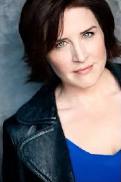 Qui joue le r&ocirc;le de Amanda Burke ?