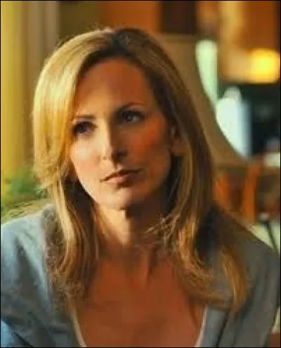 Qui joue le r&ocirc;le de Melody Bledsoe ?