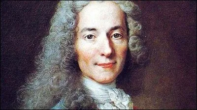 A qui doit-on la statue de Voltaire que l'on voit assis à la Comédie-Française ?