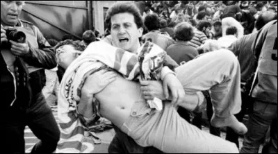 A quelle occasion 38 personnes sont mortes et 454 furent blessées en 1985 au Heysel en Belgique ?