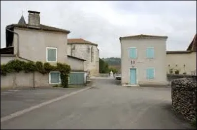 Oraàs est un village des Pyrénées-Atlantiques situé dans l'ancienne région ...
