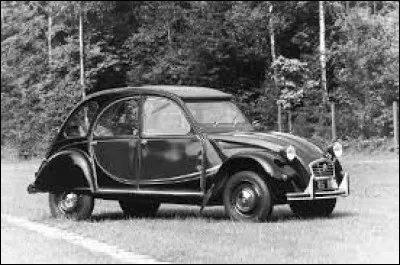 Quelles sont les deux couleurs de la 2CV Charleston à l'origine ?