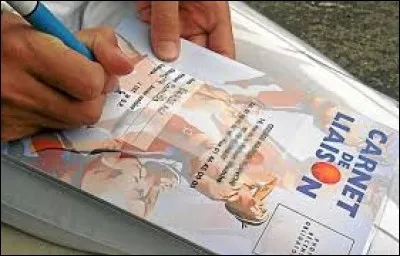 Chaque élève doit avoir son carnet de correspondance avec lui...