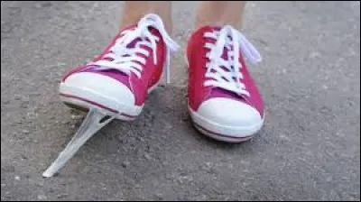 En cours d'EPS, comme dans les autres cours, les chewing-gums sont interdits...