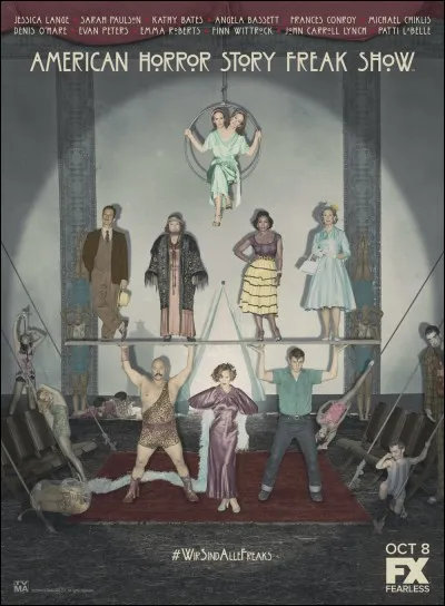 Dans "Freak Show", qui mange des oiseaux ?