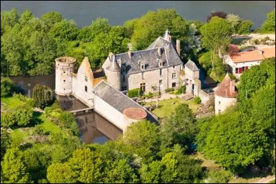 Dans le passé,chez moi,"Le courpegnun" était :