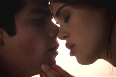 Dans quel épisode Stiles et Lydia s'embrassent-ils pour la première fois ?