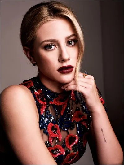 Quel est le prénom entier de Lili Reinhart ?