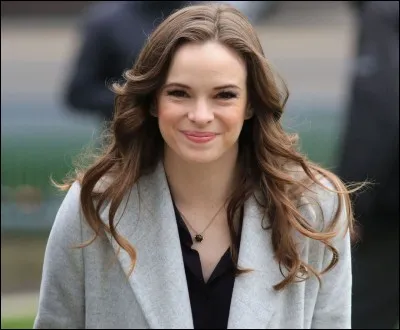 Dans quelle s&eacute;rie Danielle Panabaker joue-t-elle ?