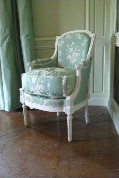 Louis XVI dormit-il une fois dans sa chambre au Petit Trianon ?