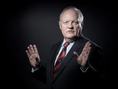 Même question pour François Asselineau.