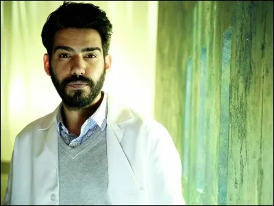 Comment s'appelle le patron de Liv ?