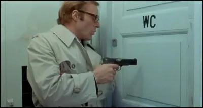 Dans ce film fran&ccedil;ais de 1971, Georges Claisse, alias Reuter se prom&egrave;ne avec son GP. Cette oeuvre de Georges Lautner se nomme :