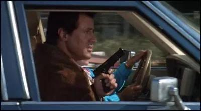 Oui, c'est Stallone avec un GP. Mais dans quel film ?