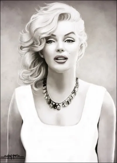 En 1952, elle a posé nue pour un calendrier.