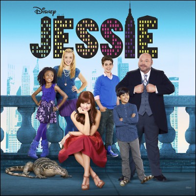 Dans la série "Jessie", trois enfants ont été adoptés par la famille Ross.