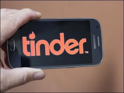 Tiens, en parlant de Tinder ! De quand date la première version ?