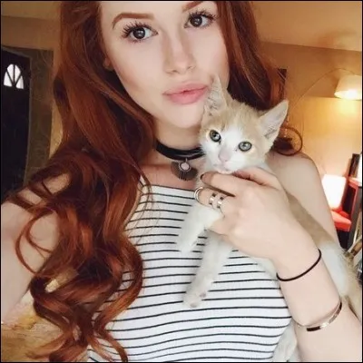 Quel âge a-t-elle ? (2017)