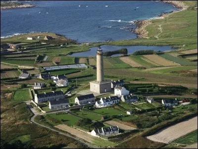 Pour aller à l'île de Batz, on part de...