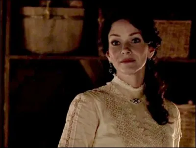 En quelle année Lilian Salvatore a-t-elle été transformée en vampire ?