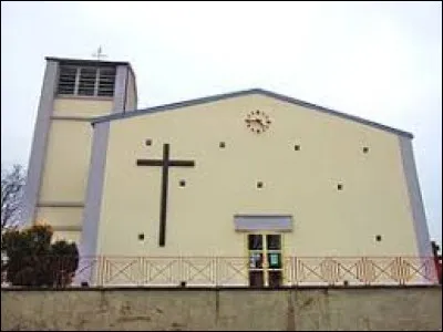 Village de l'arrondissement de Metz, Pournoy-la-Chétive se situe dans le département ...