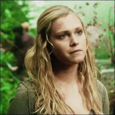 Parmi ces personnages, lesquels sont déjà sortis avec Clarke ?