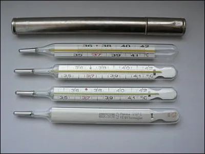 Le premier thermom&egrave;tre cr&eacute;&eacute; portait en graduation 0 pour la temp&eacute;rature d'&eacute;bullition de l'eau et 100 pour la solidification de celle-ci. Vrai ou faux ?