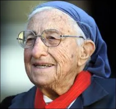 Quel âge avait Sur Emmanuelle lorsqu'elle nous a quitté le 20 octobre 2008 ?